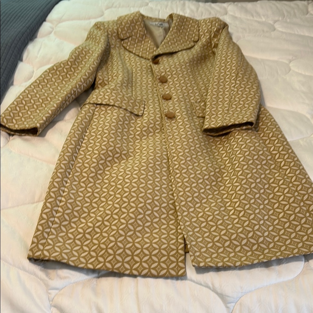 LeSuit Elegant Tan Patterned Women's Coat